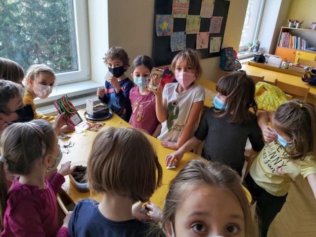 C032135F-8D7E-4B01-8B5C-E7AE2E7850D3